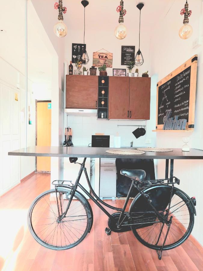 Trastevere In Bike - Con Wi-Fi e AC Roma Esterno foto