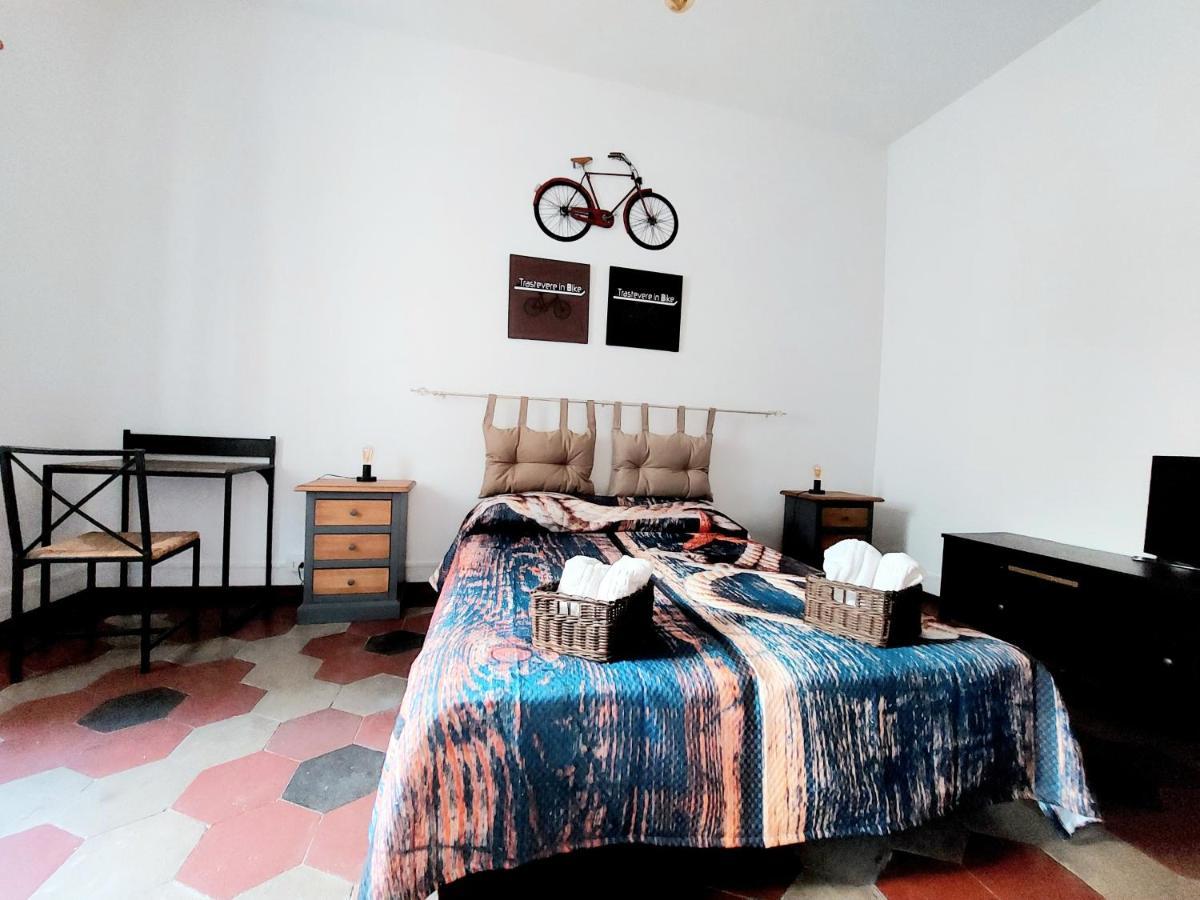 Trastevere In Bike - Con Wi-Fi e AC Roma Esterno foto
