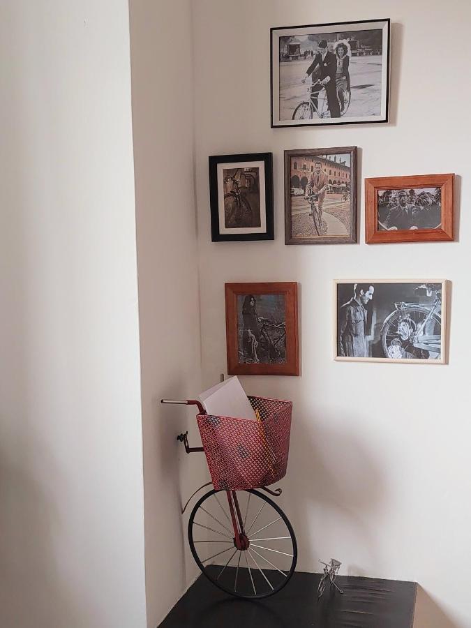 Trastevere In Bike - Con Wi-Fi e AC Roma Esterno foto